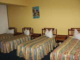 Отель Hotel Astra Брашов Четырехместный номер-5